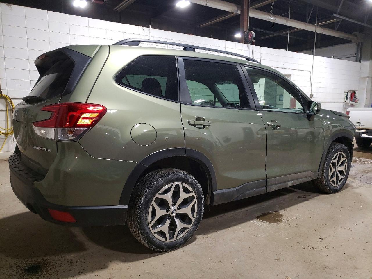 2020 SUBARU FORESTER