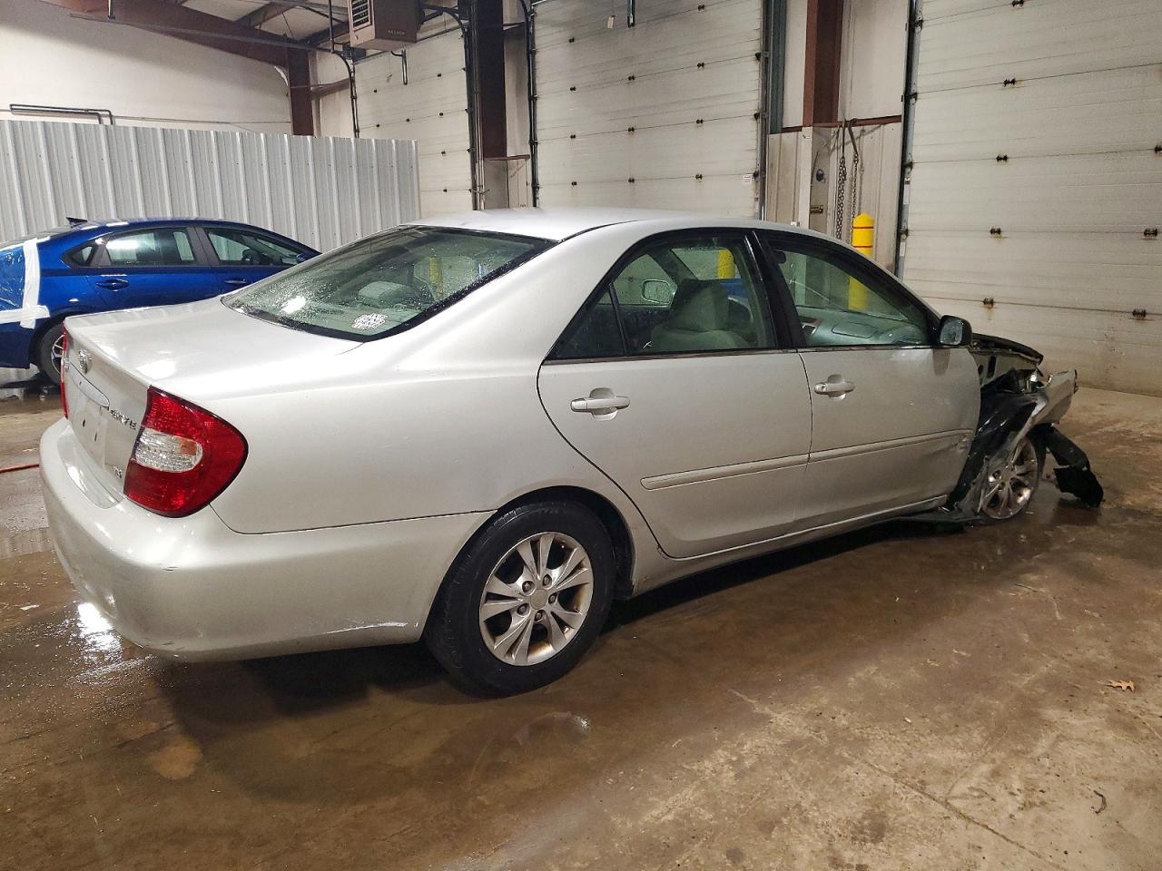 2004 TOYOTA CAMRY
