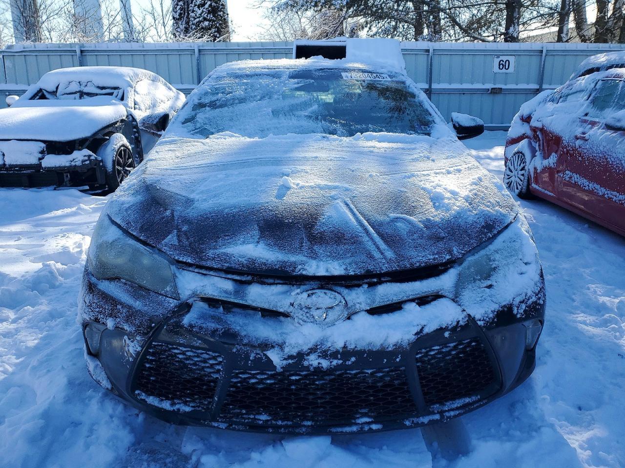 2016 TOYOTA CAMRY