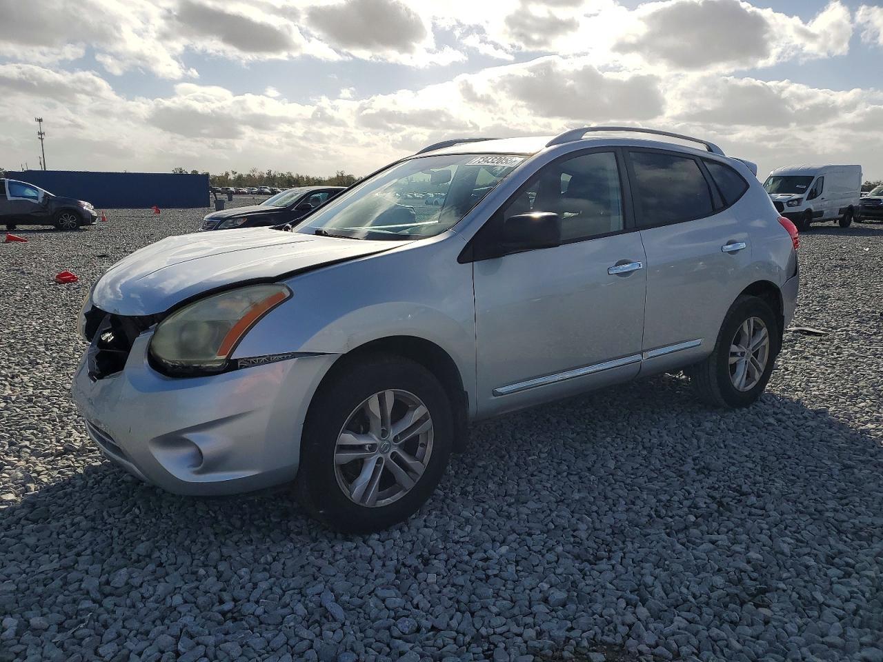 2015 NISSAN ROGUE