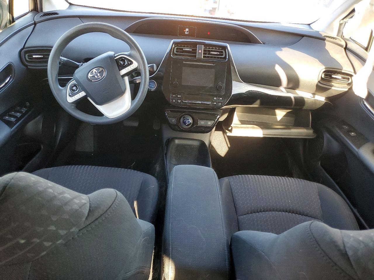 2017 TOYOTA PRIUS