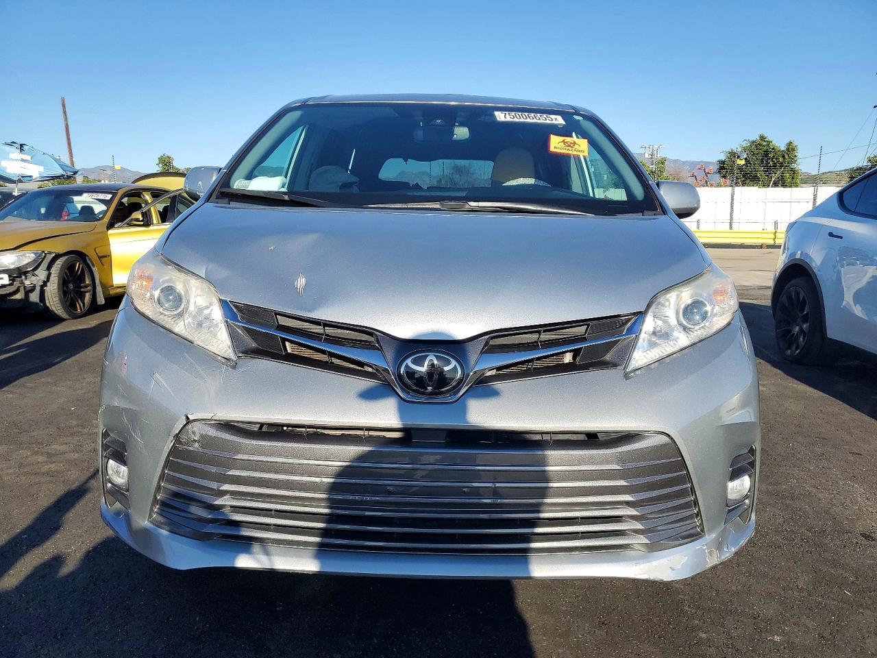 2019 TOYOTA SIENNA