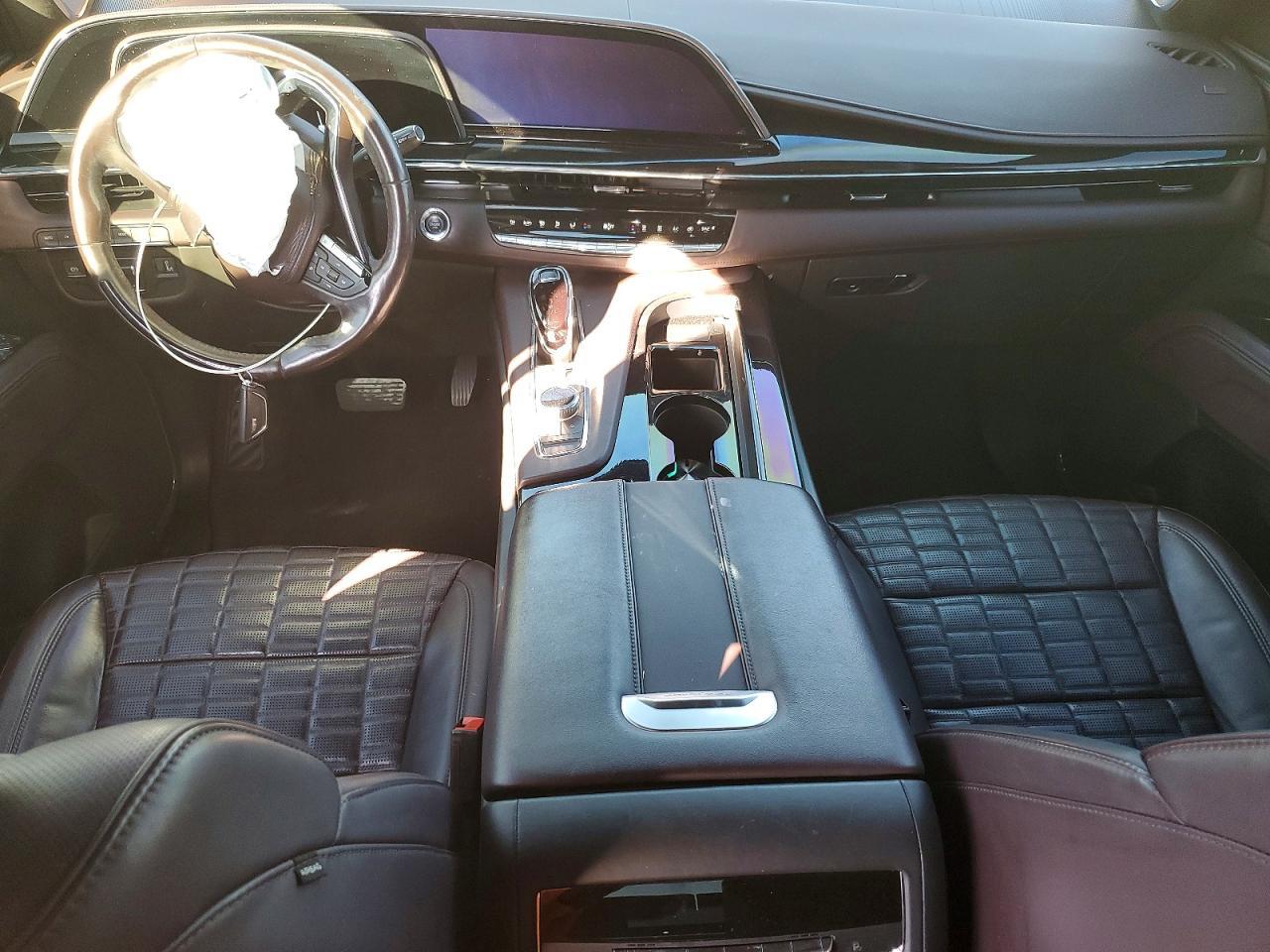 2023 CADILLAC ESCALADE