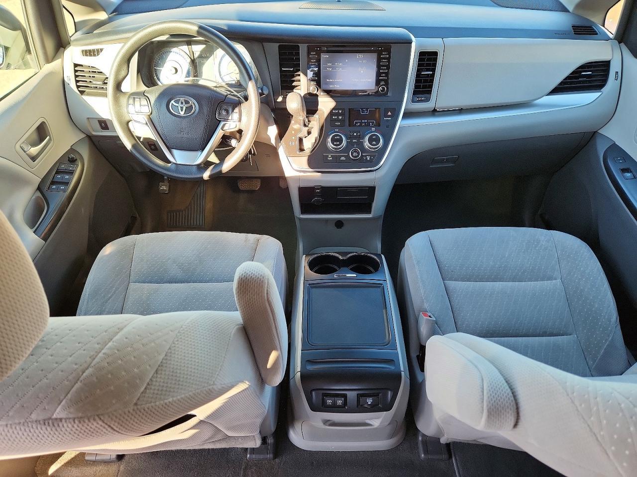 2018 TOYOTA SIENNA