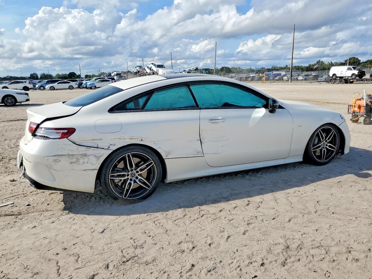 2018 MERCEDES-BENZ E-Class