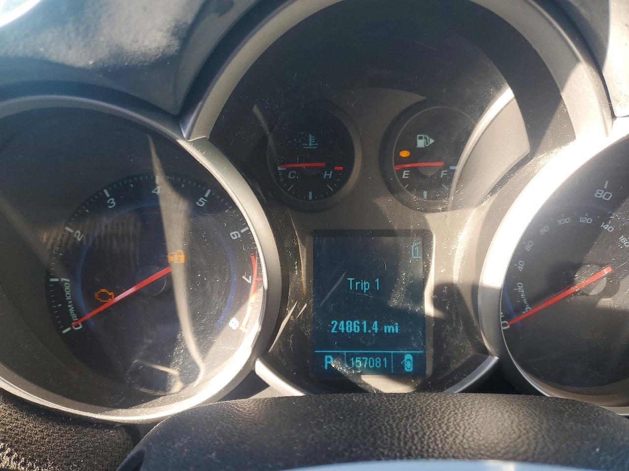 2011 CHEVROLET CRUZE