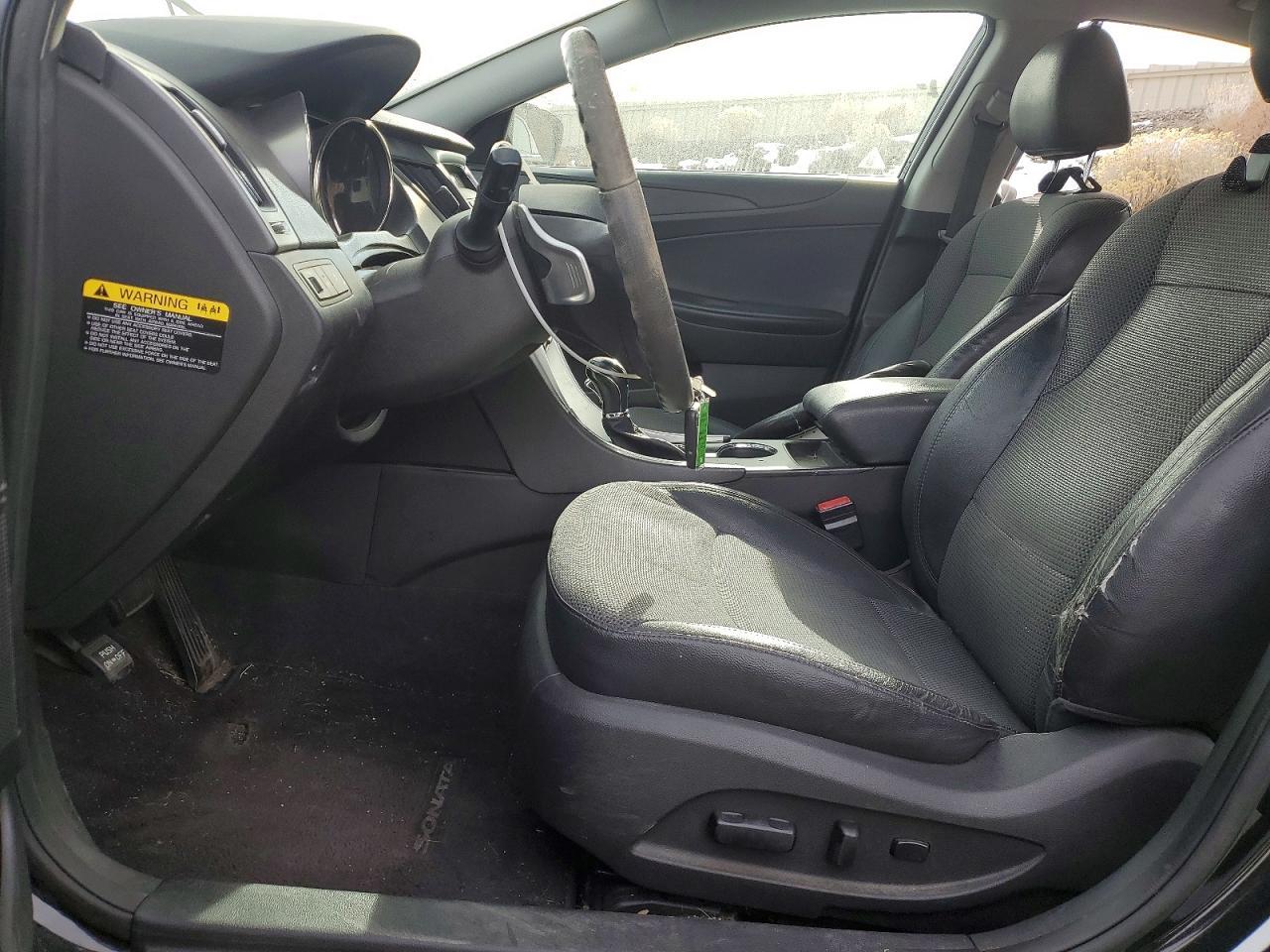 2011 HYUNDAI SONATA