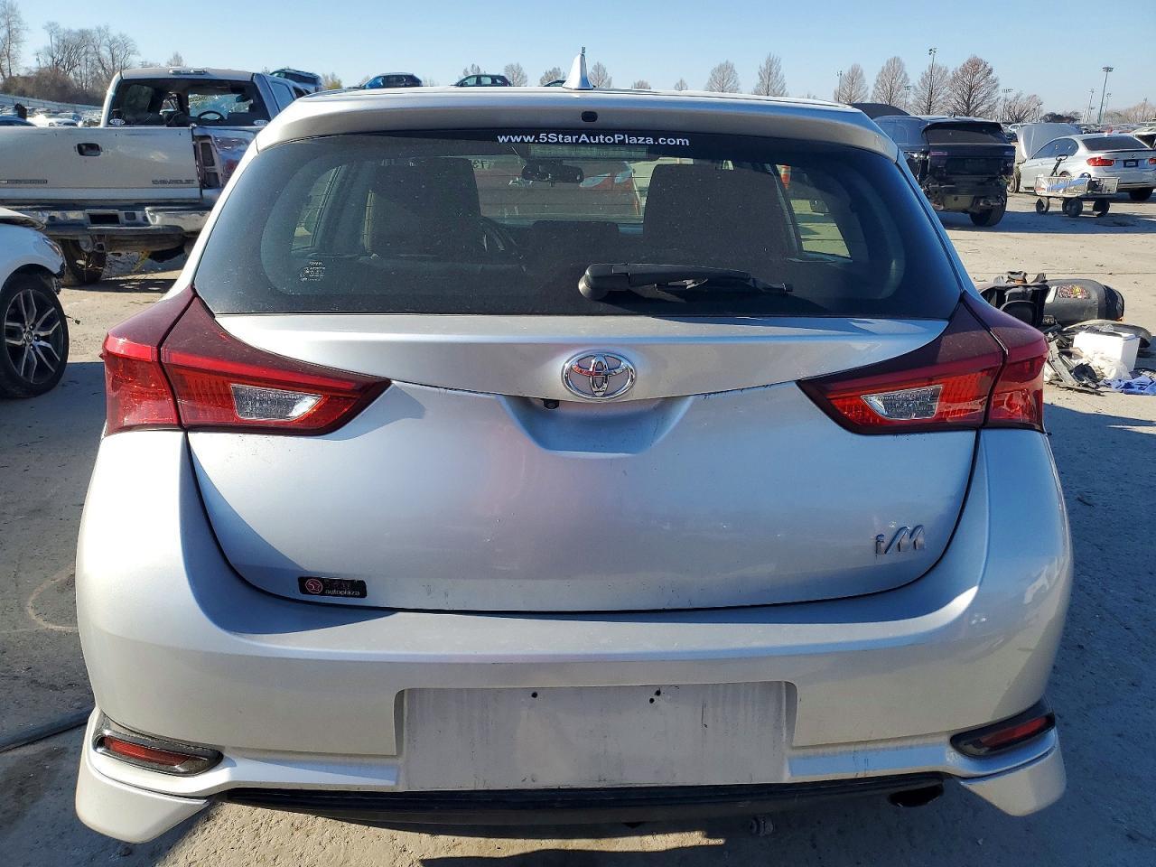 2018 TOYOTA COROLLA