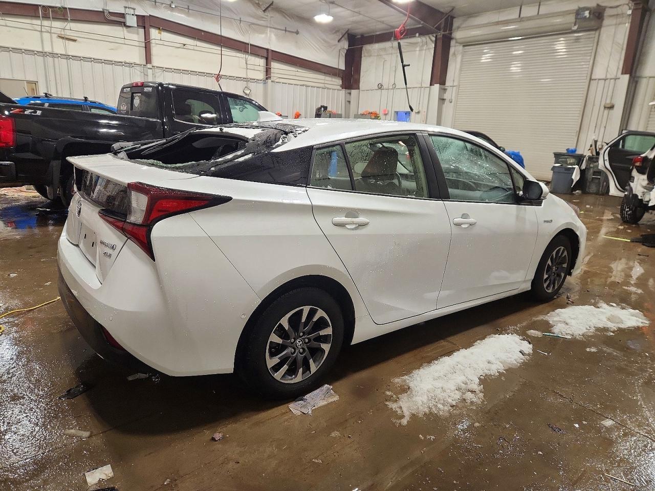 2021 TOYOTA PRIUS