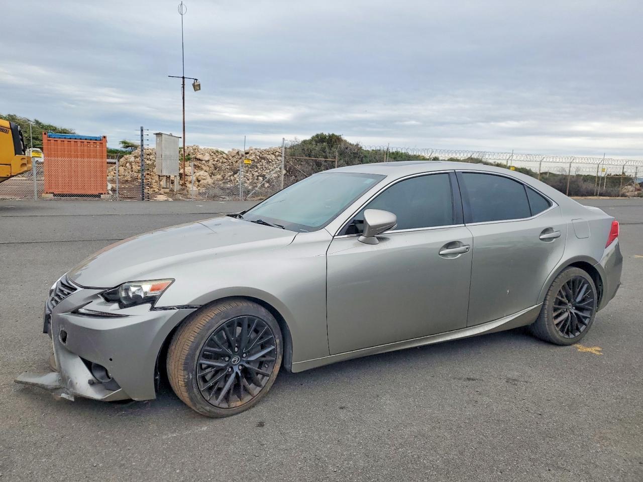 2016 LEXUS IS 200t
