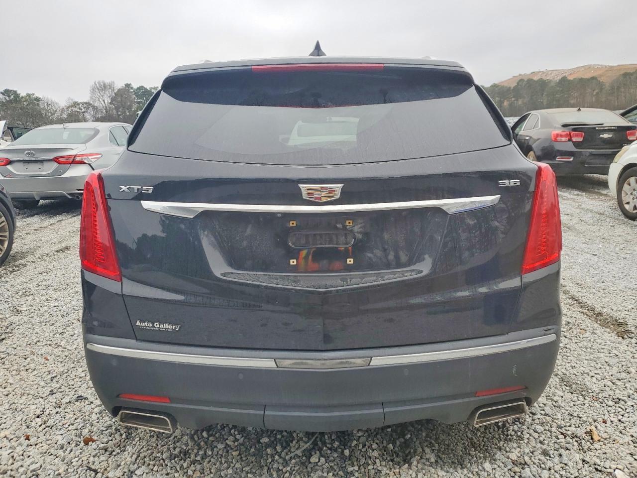2017 CADILLAC XT5