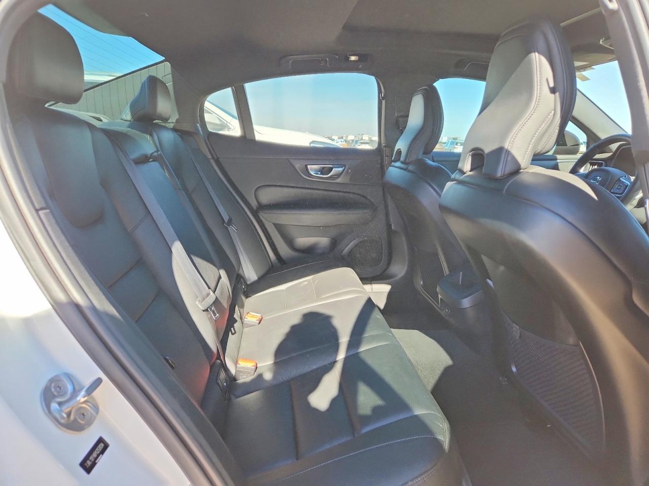 2023 VOLVO S60