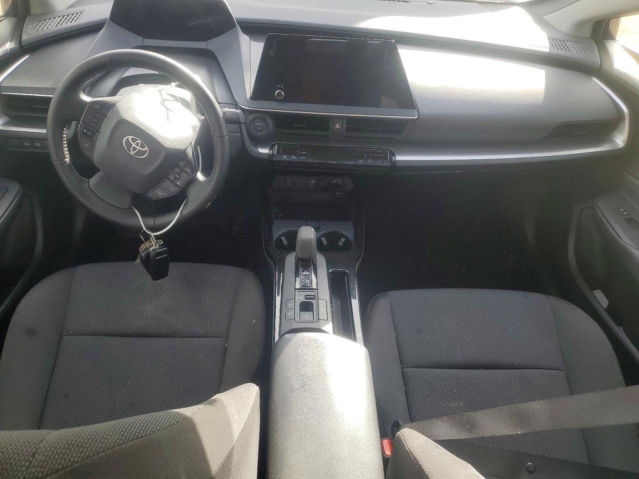 2025 TOYOTA PRIUS