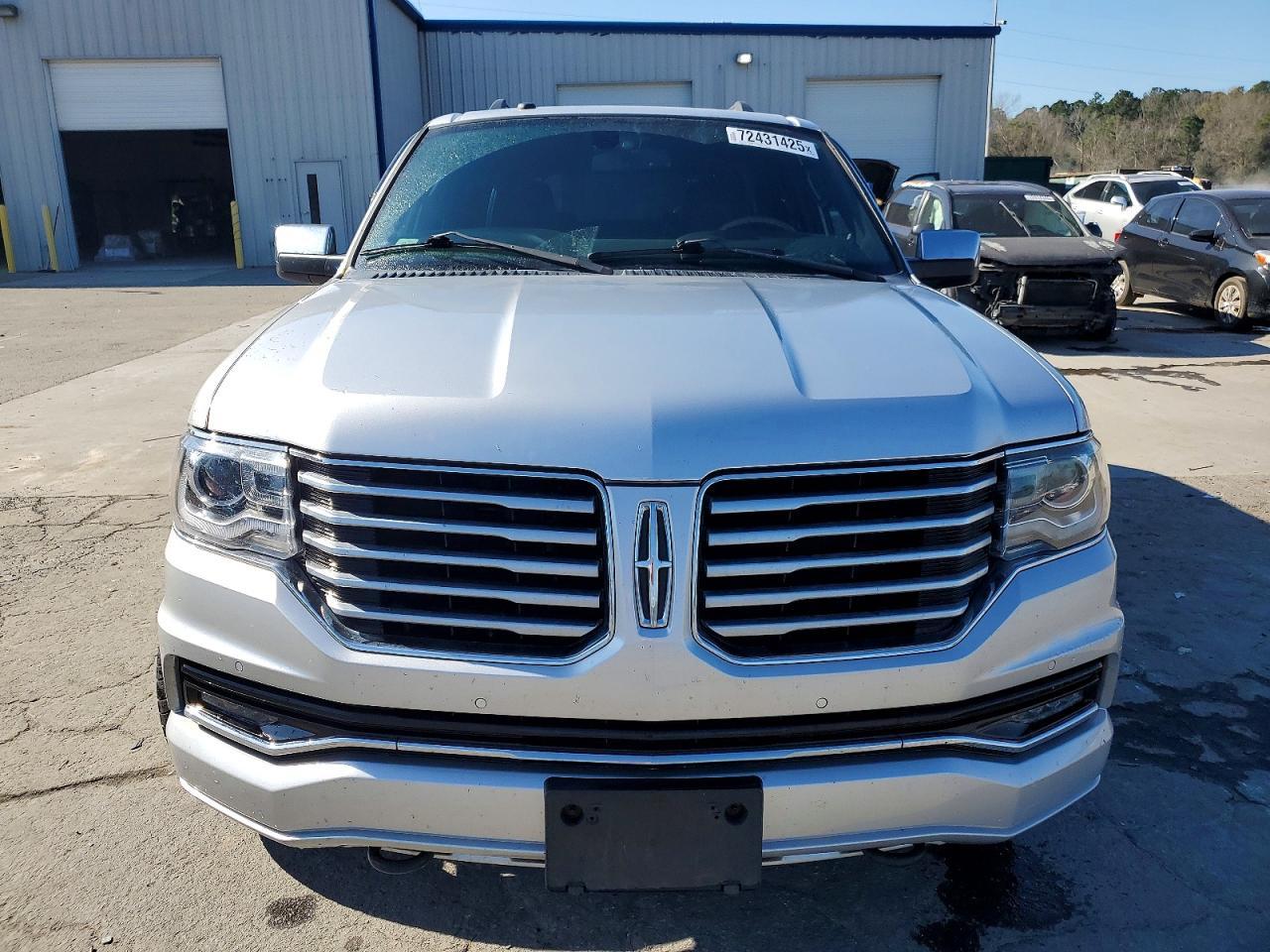 2017 LINCOLN Navigator