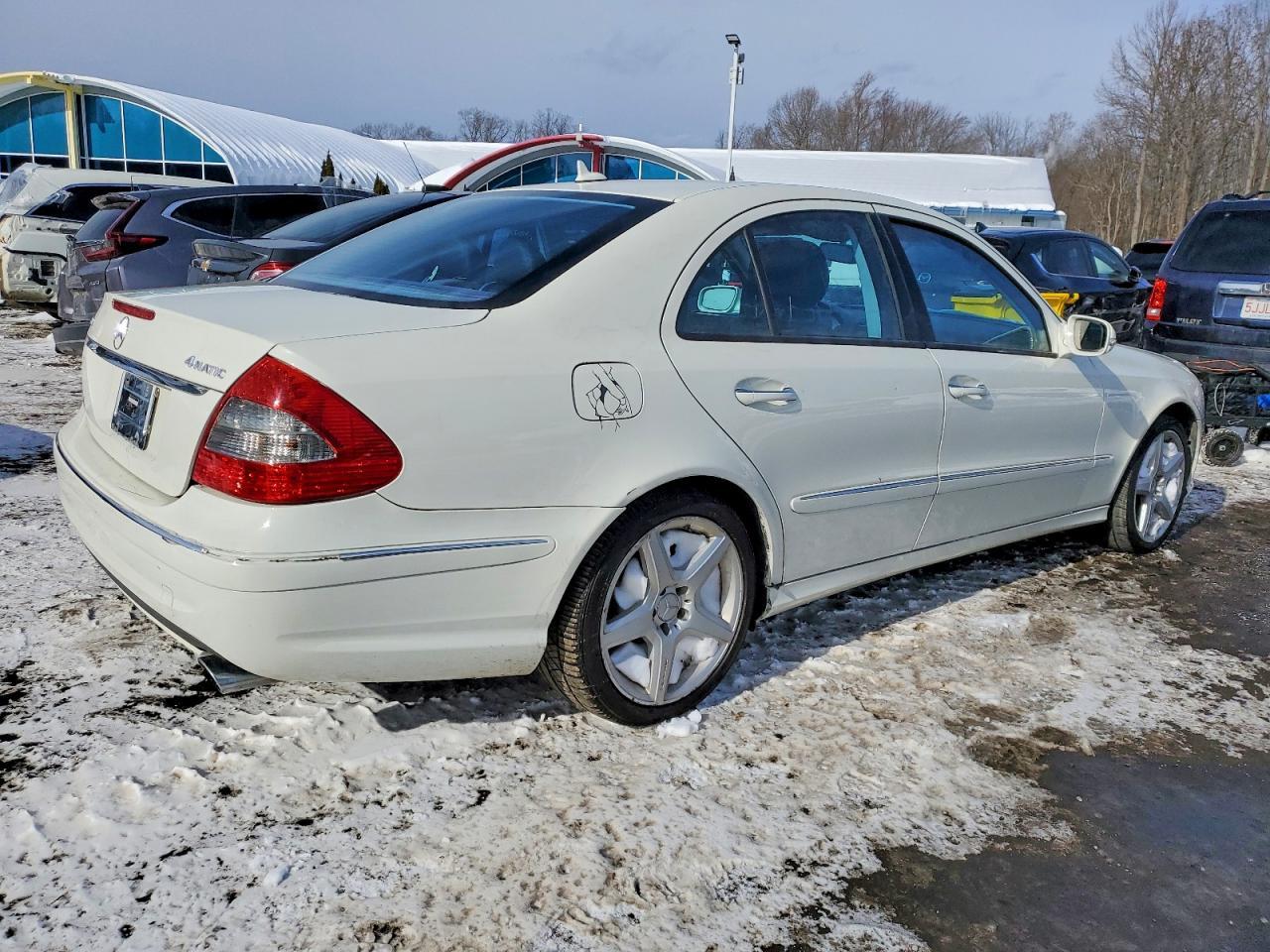 2009 MERCEDES-BENZ E-Class
