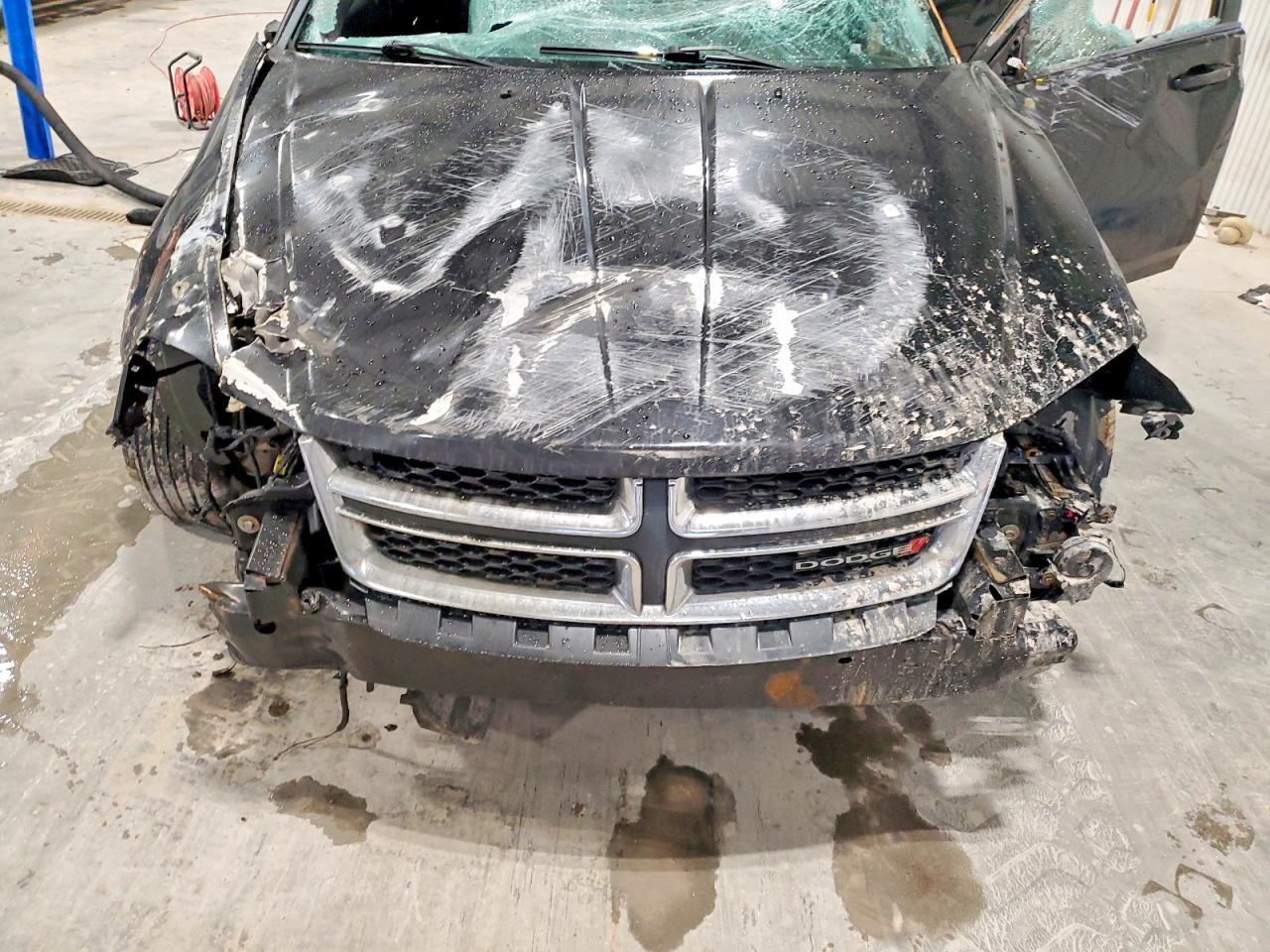 2013 DODGE Avenger