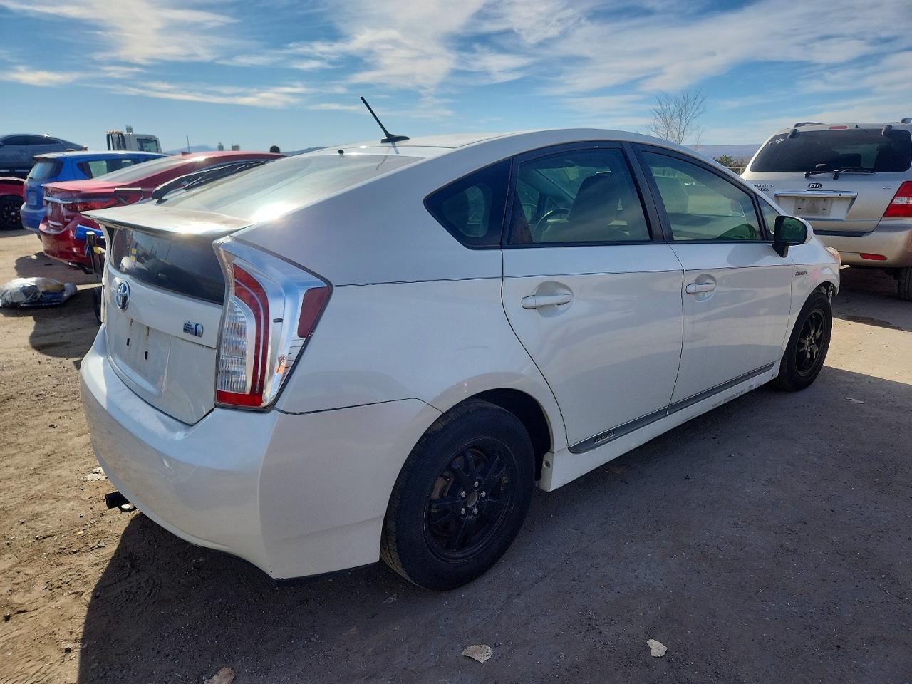 2015 TOYOTA PRIUS