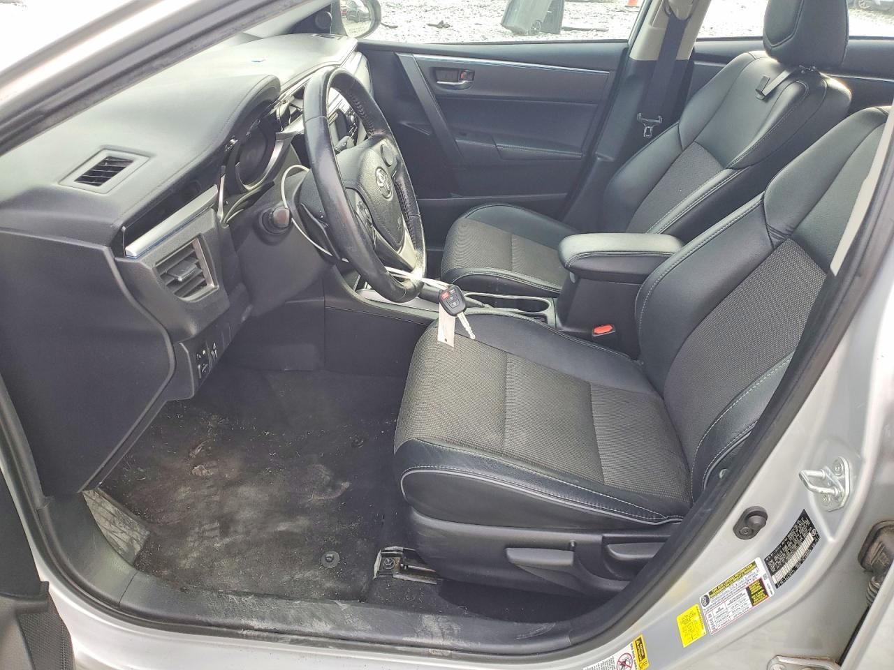 2015 TOYOTA COROLLA