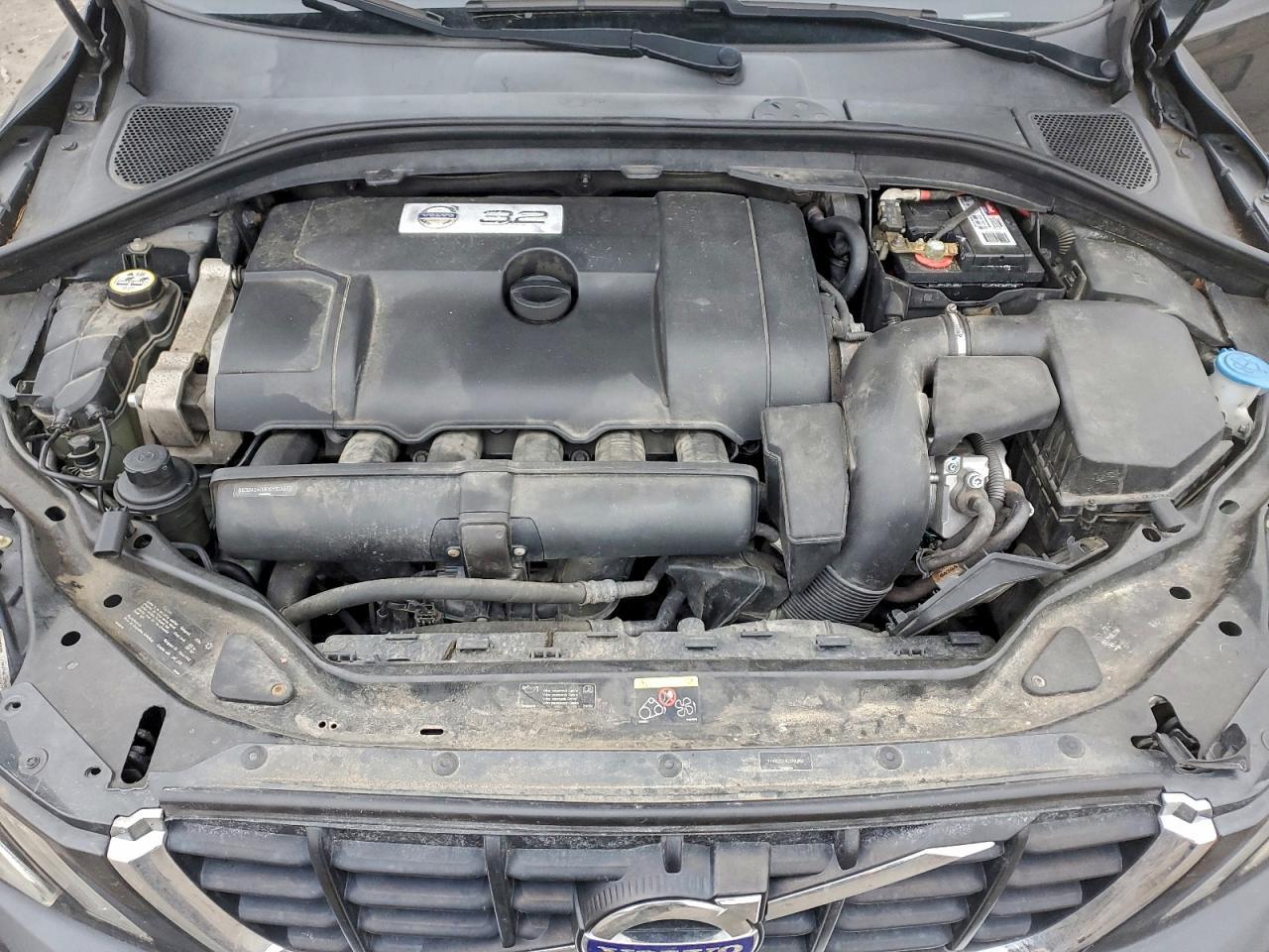 2012 VOLVO XC60