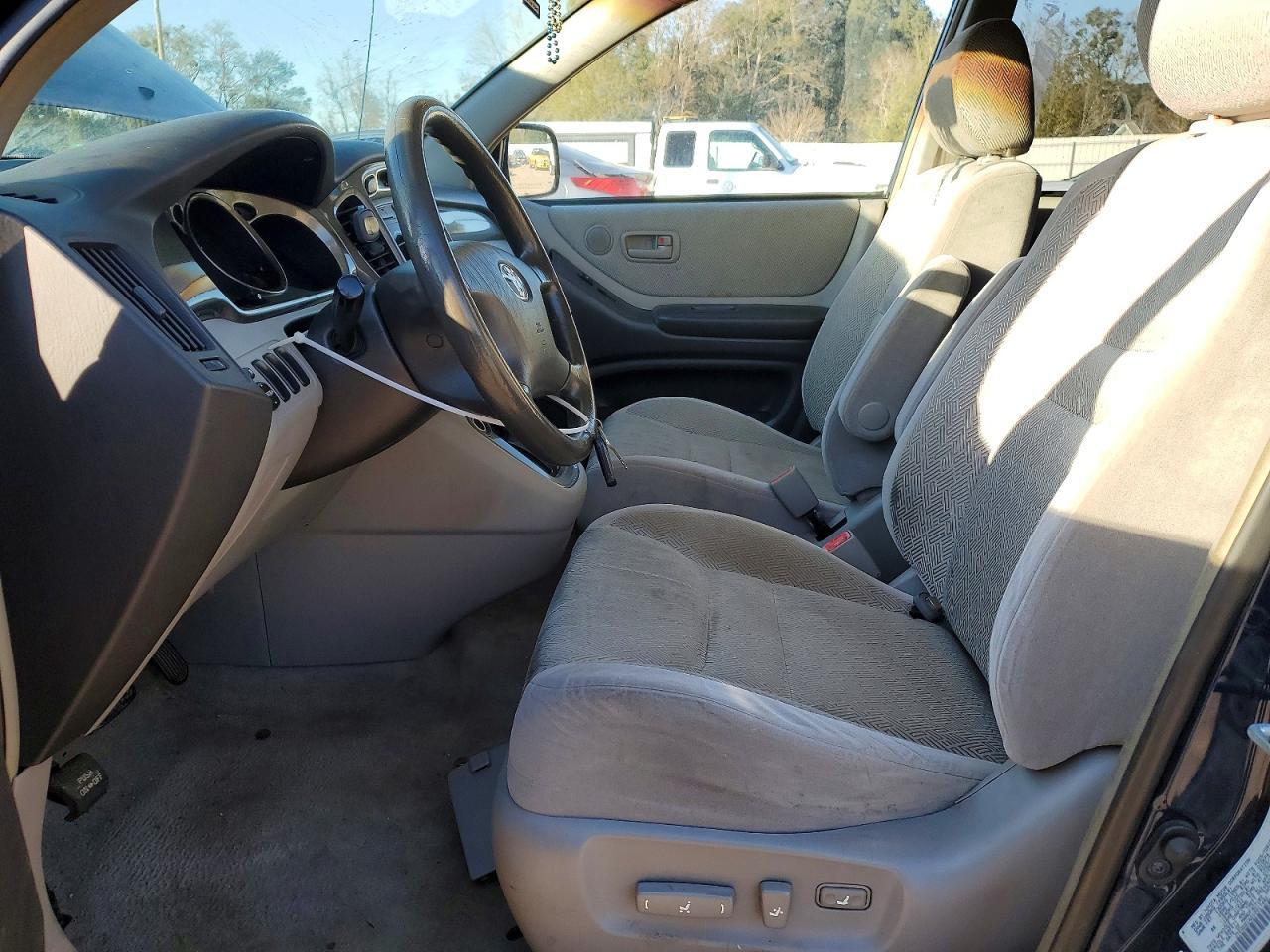 2001 TOYOTA HIGHLANDER