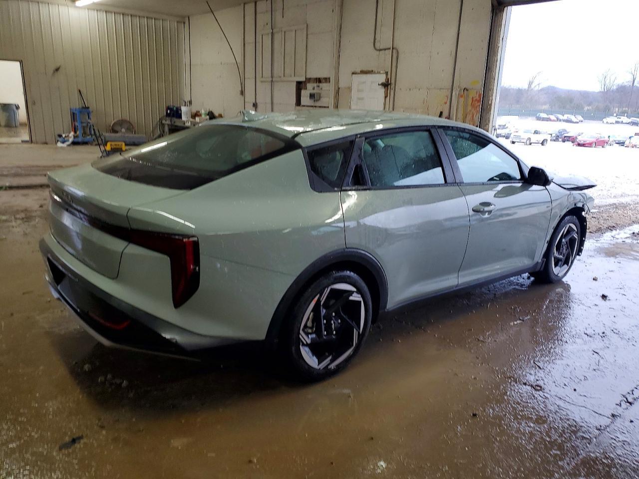 2025 KIA K4