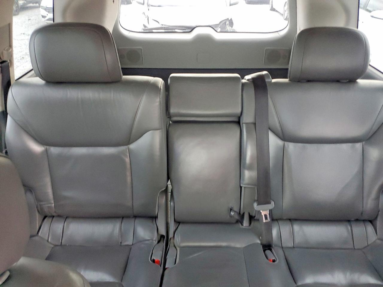 2010 LEXUS LX 570