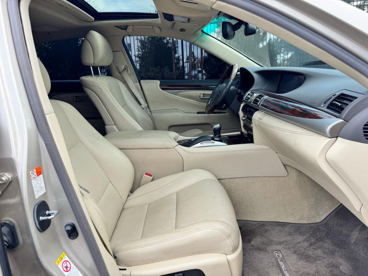 2017 LEXUS LS 460