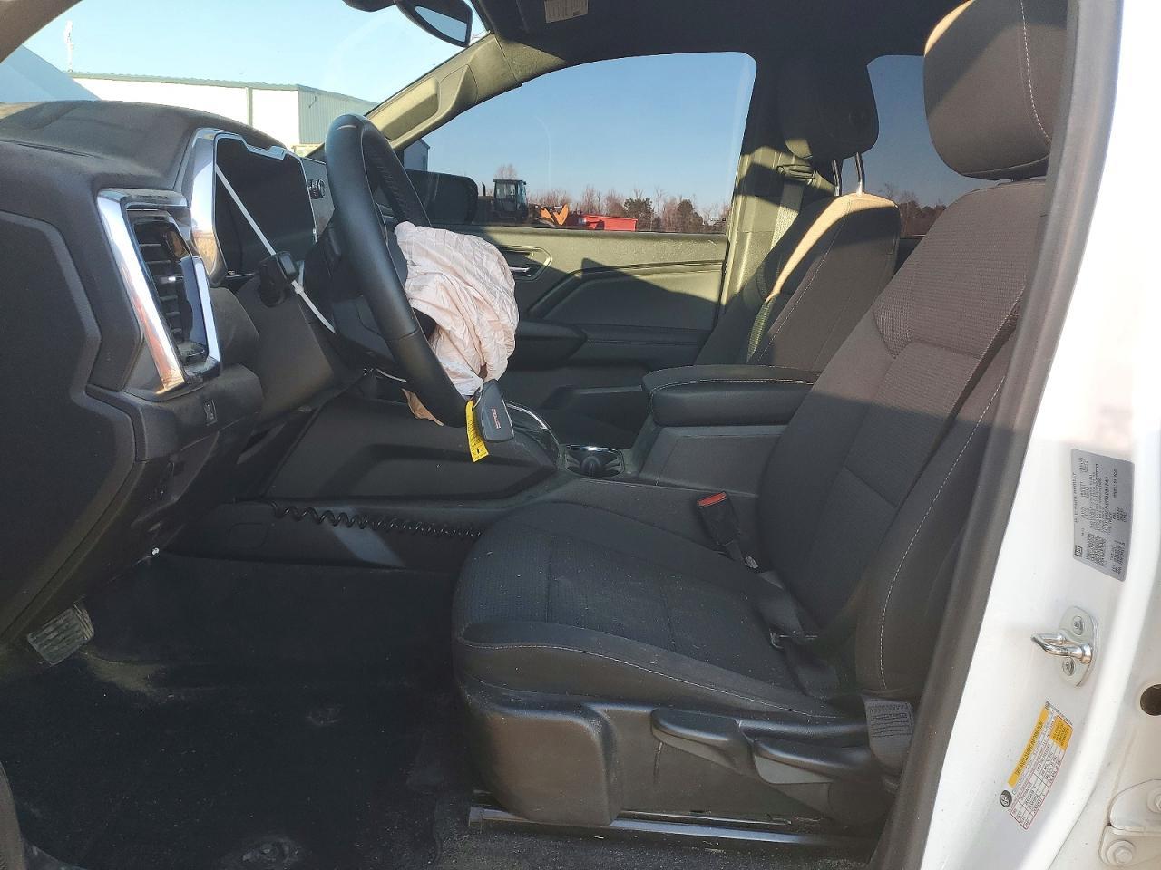 2024 GMC CANYON