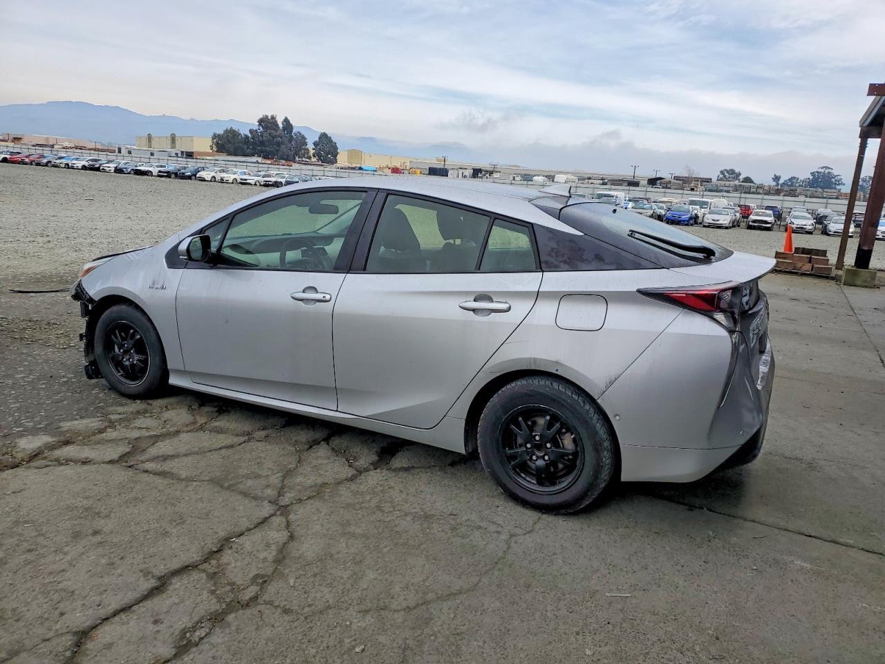 2018 TOYOTA PRIUS