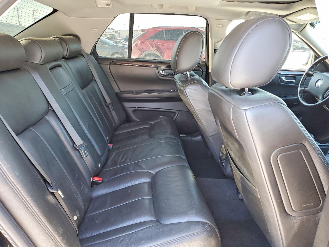 2011 CADILLAC DTS
