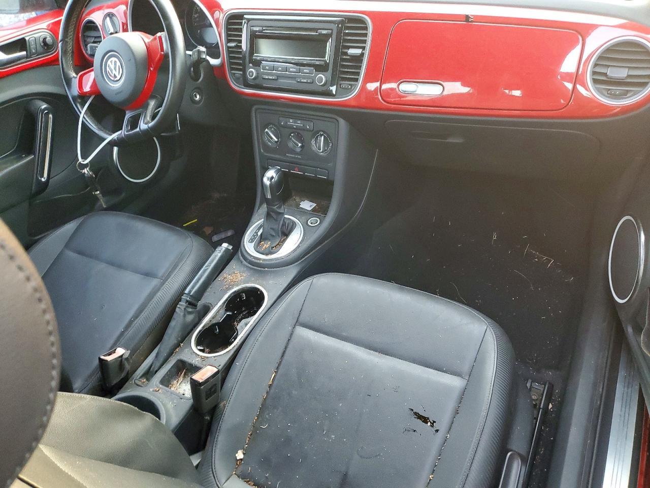 2012 VOLKSWAGEN Beetle