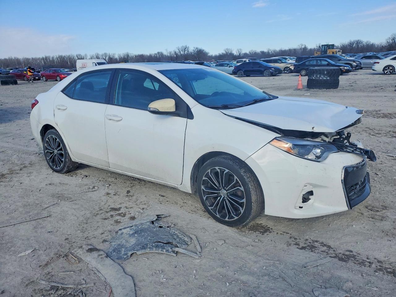 2015 TOYOTA COROLLA