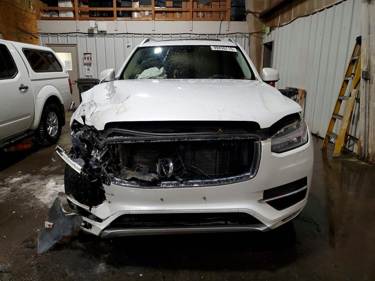 2019 VOLVO XC90