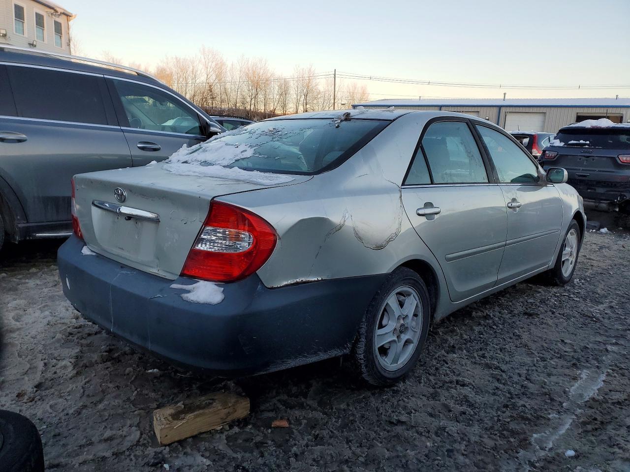 2002 TOYOTA CAMRY