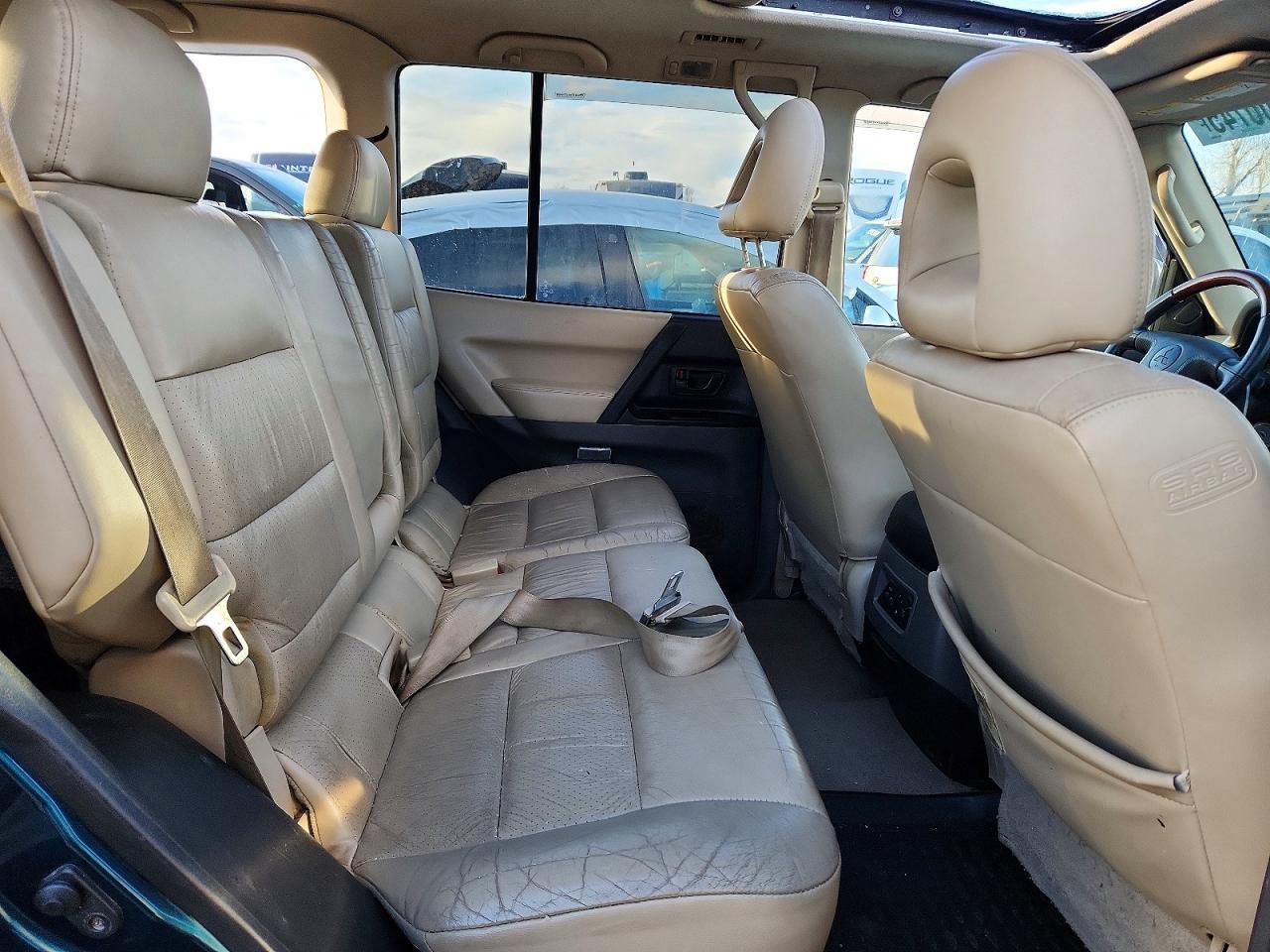 2001 MITSUBISHI Montero