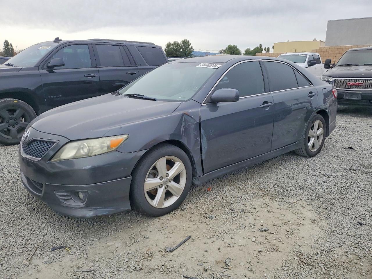 2011 TOYOTA CAMRY