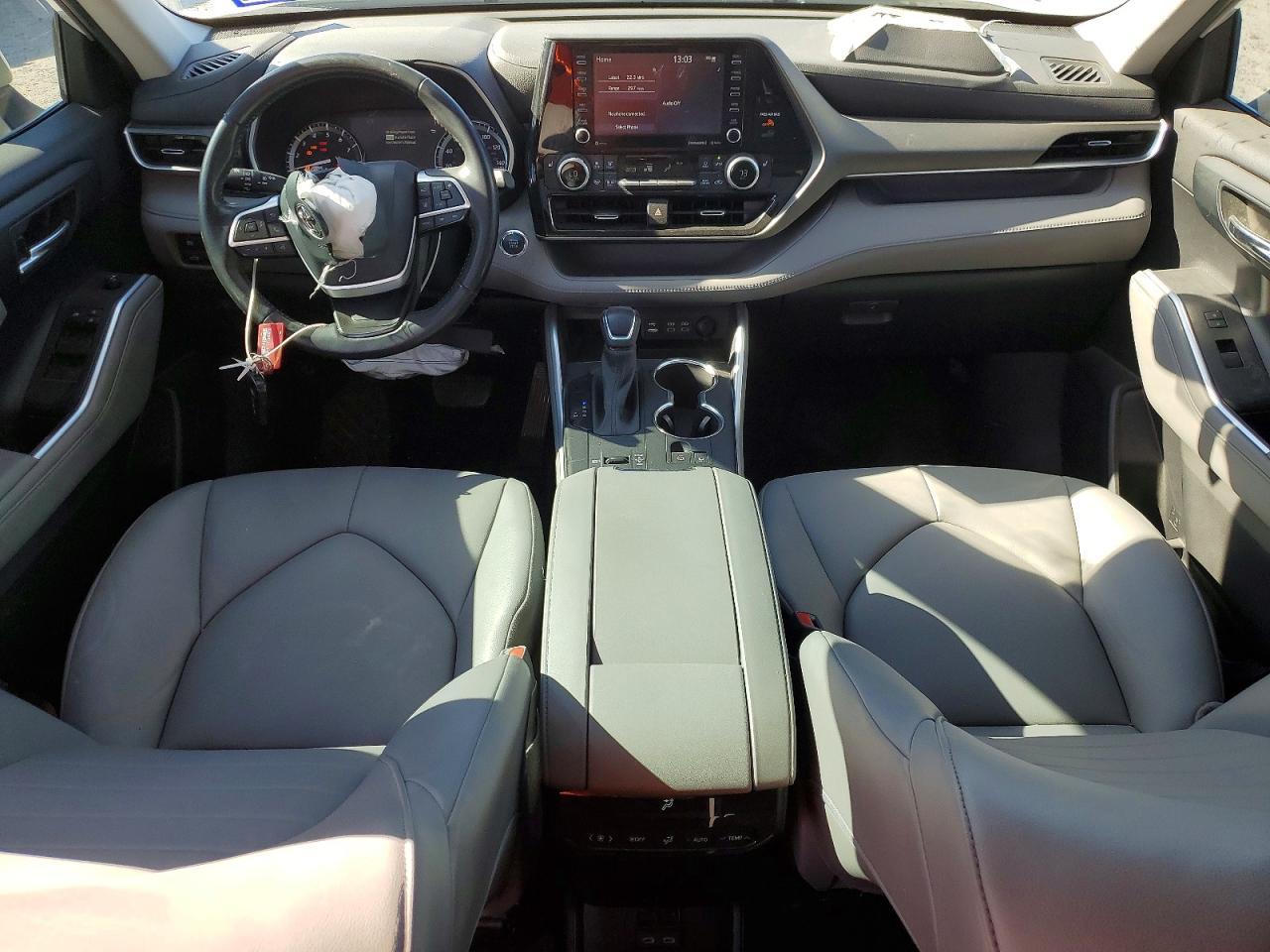 2022 TOYOTA HIGHLANDER