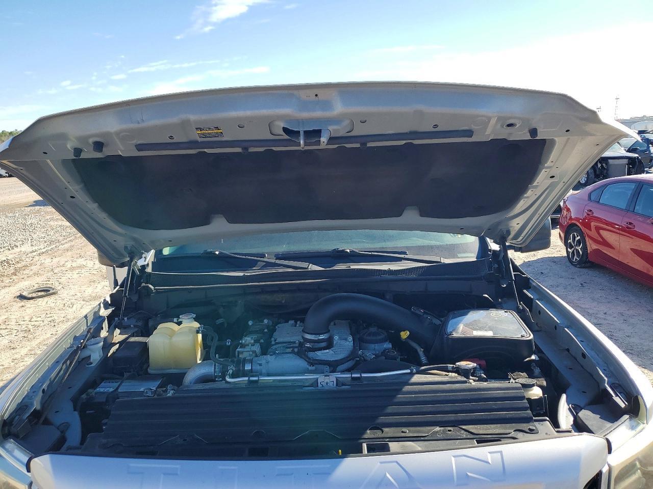 2016 NISSAN Titan