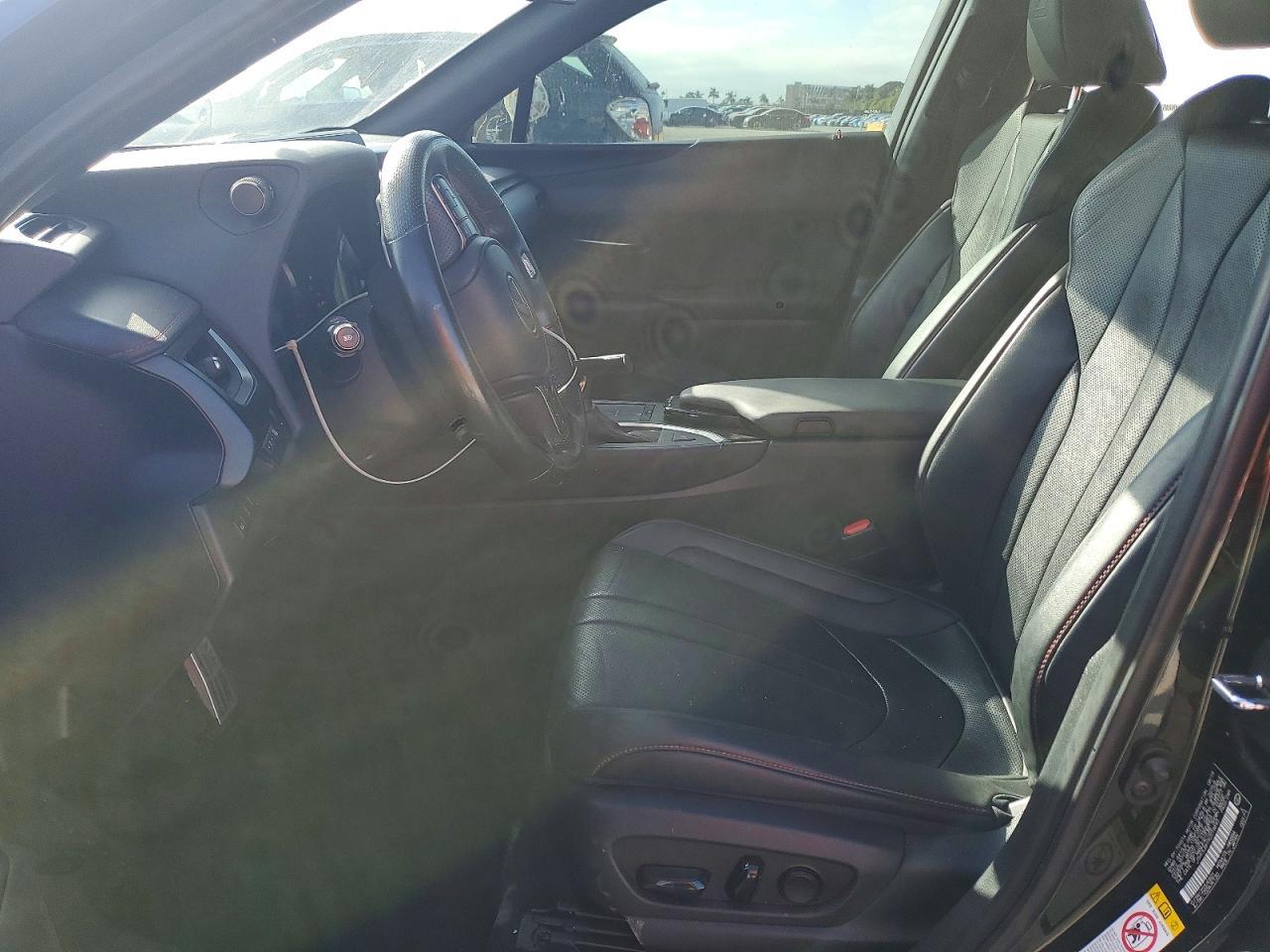 2019 LEXUS UX 200