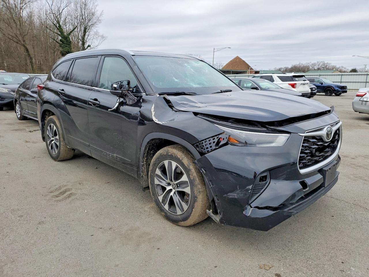 2022 TOYOTA HIGHLANDER