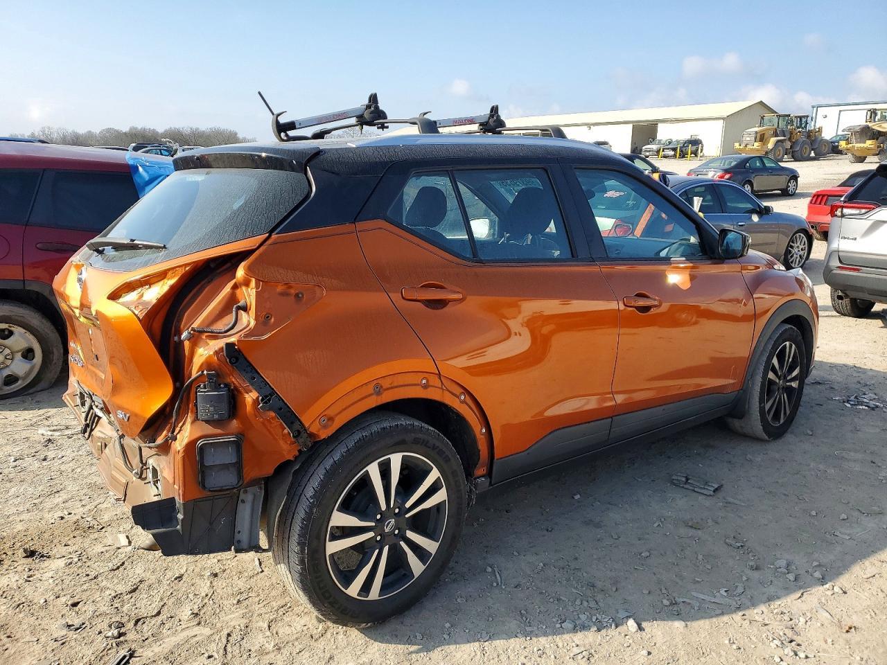 2019 NISSAN KICKS