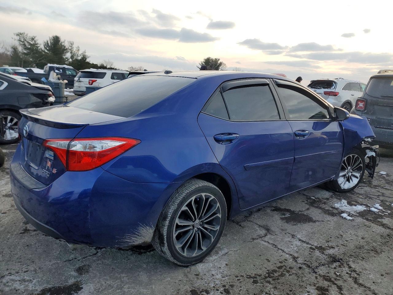 2016 TOYOTA COROLLA