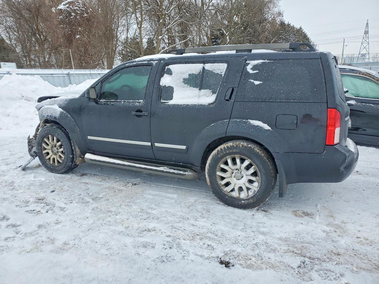 2011 NISSAN PATHFINDER