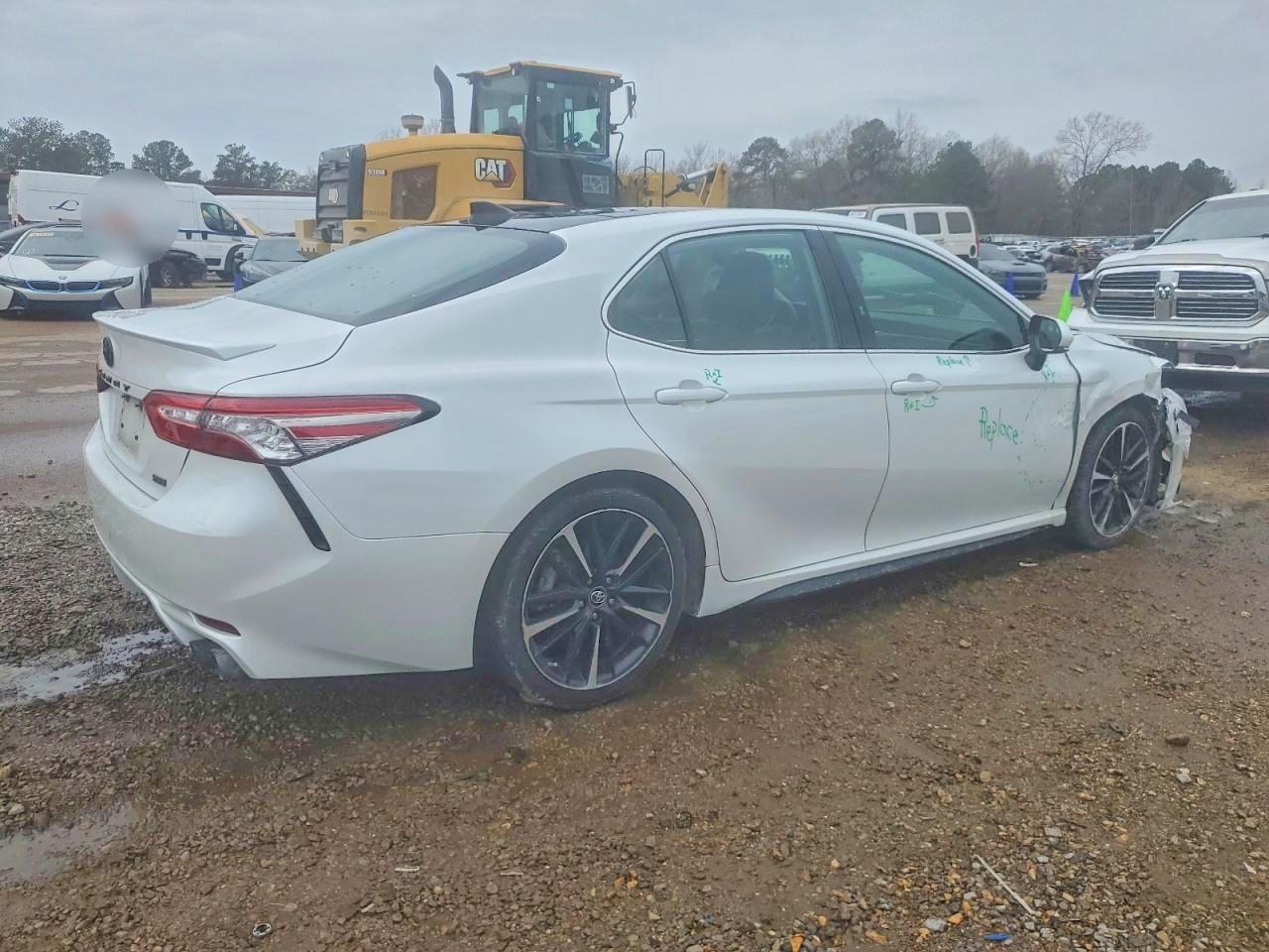 2019 TOYOTA CAMRY