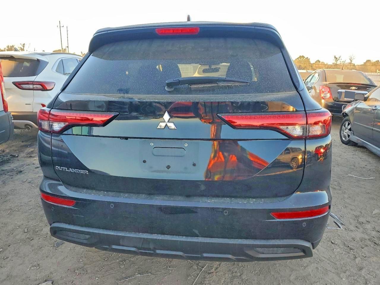 2024 MITSUBISHI outlander