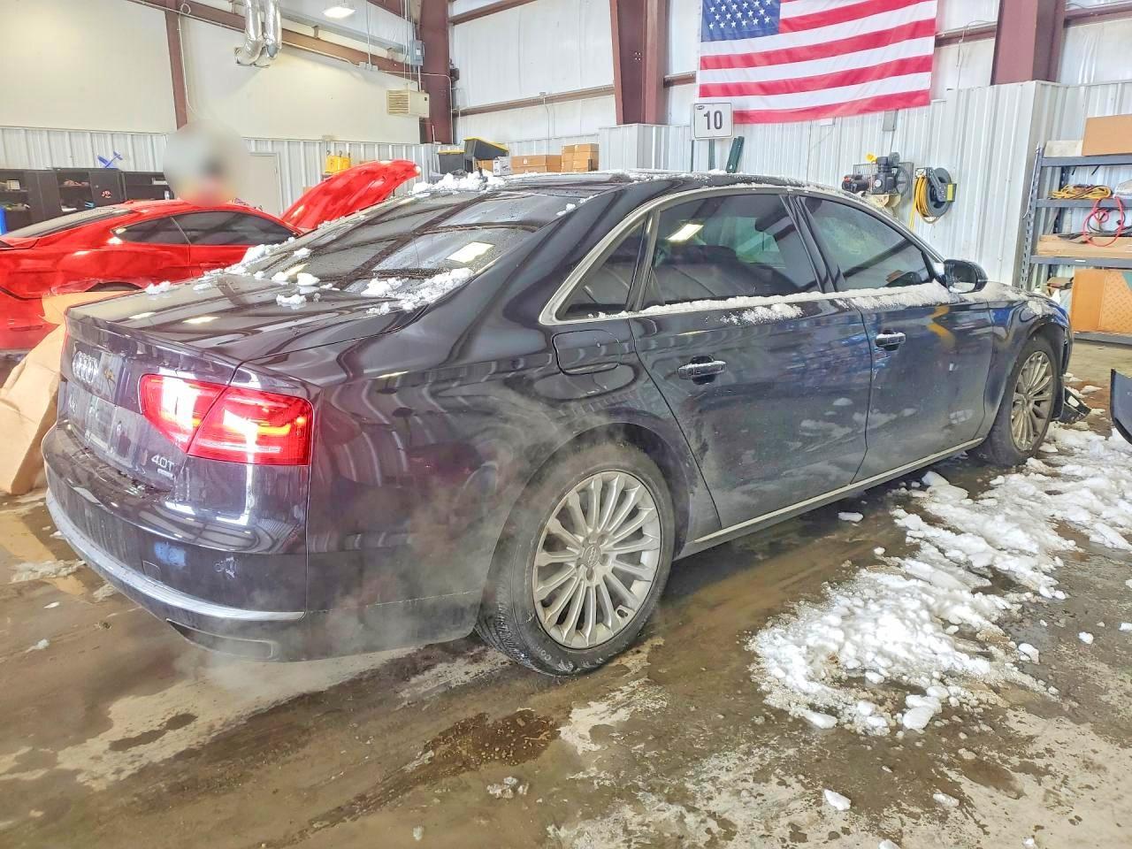 2013 AUDI A8