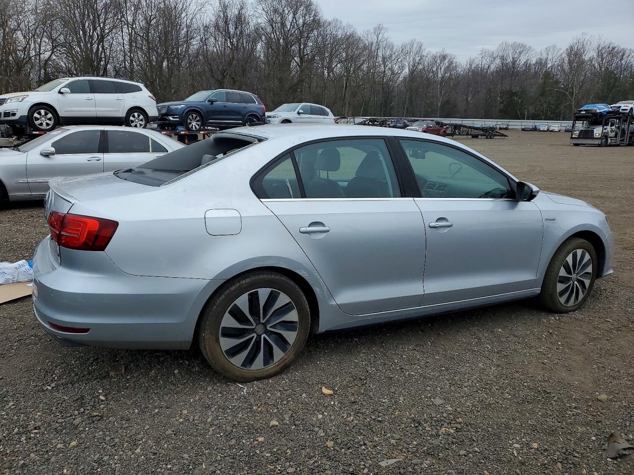 2016 VOLKSWAGEN JETTA