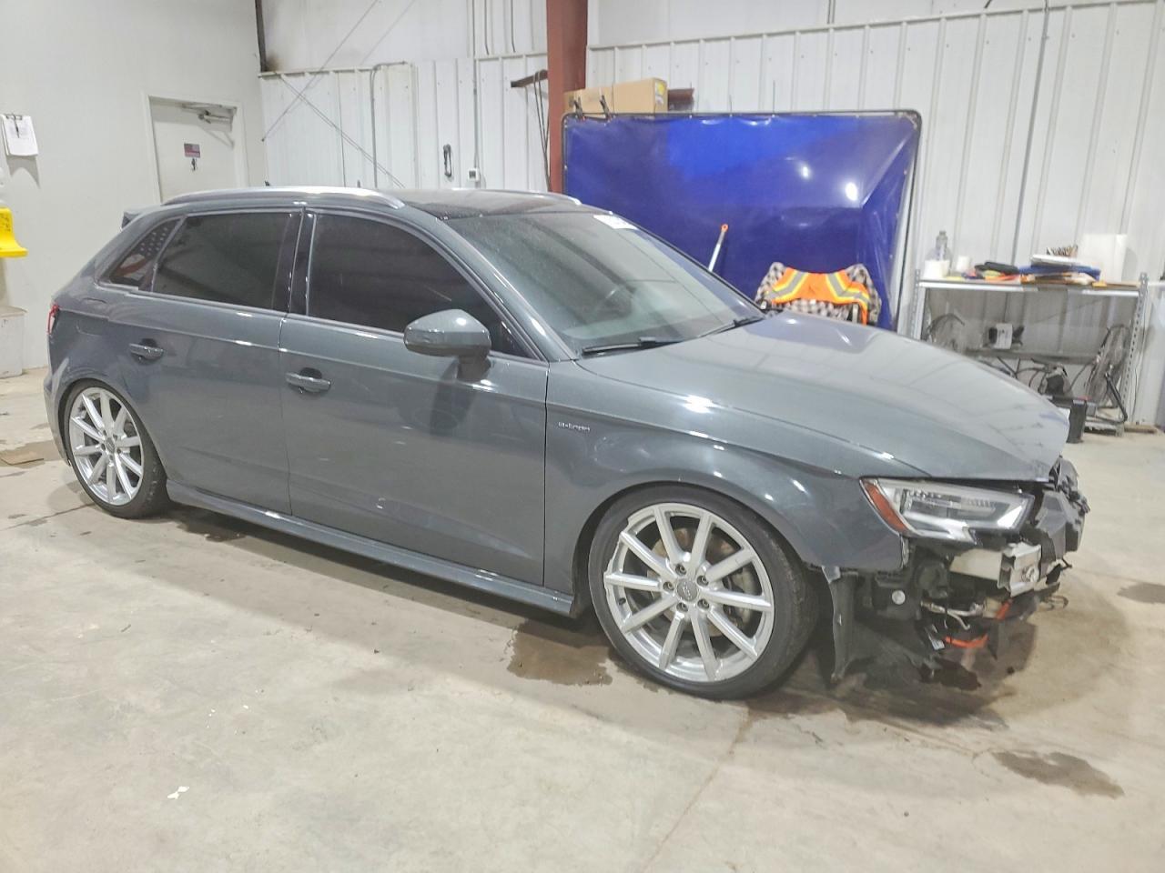 2017 AUDI A3 e-tron