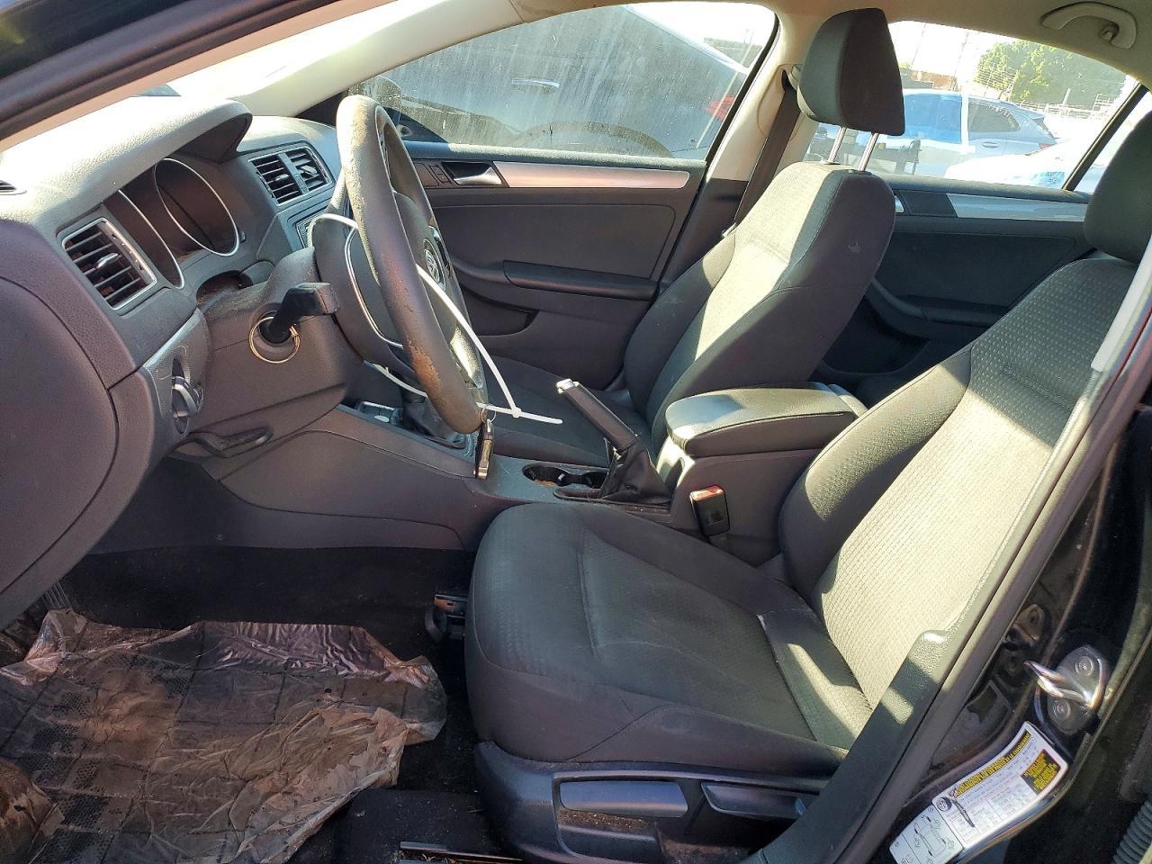 2016 VOLKSWAGEN JETTA