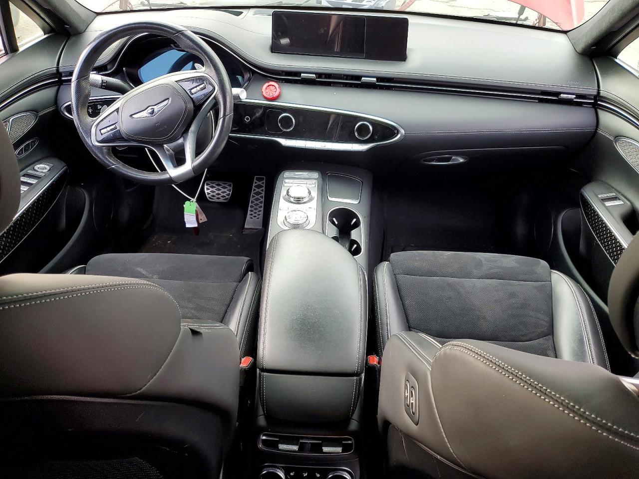 2022 GENESIS GV70